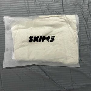 Skims Soft Lounge Long Slip ( Talc | XS )